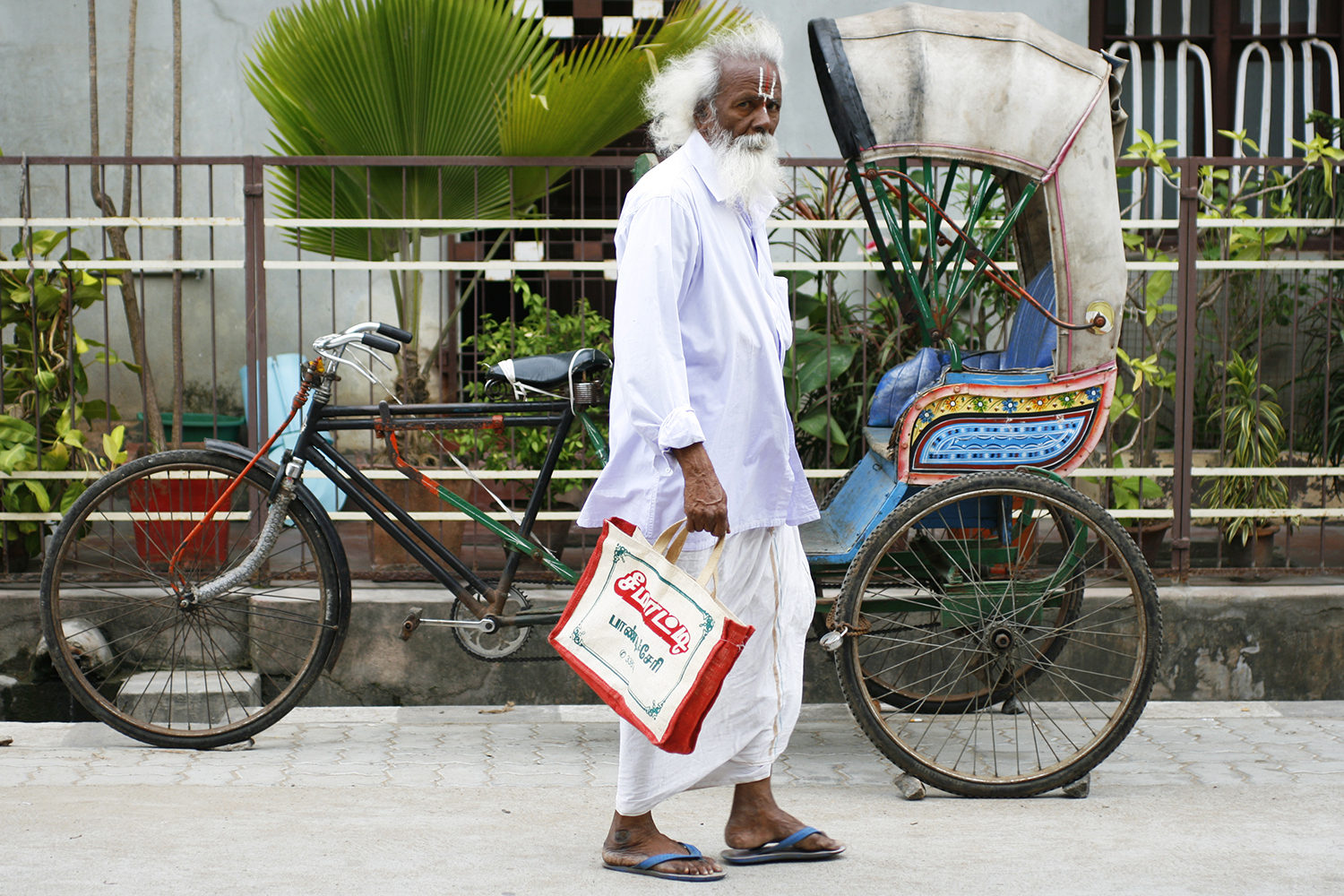 Street life Pondichery, India - Laetitia Botrel | Photography